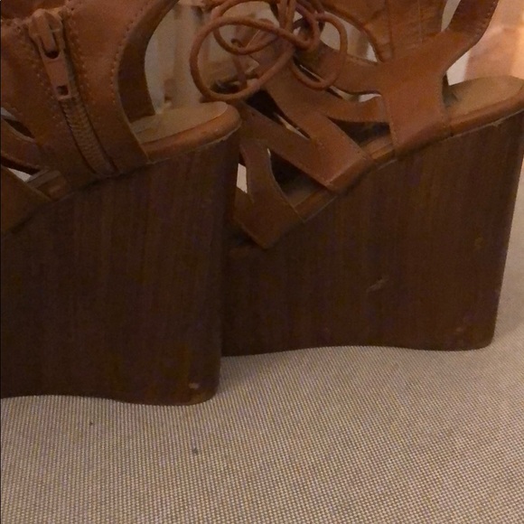 Tan Steve Madden wedges - Picture 5 of 6